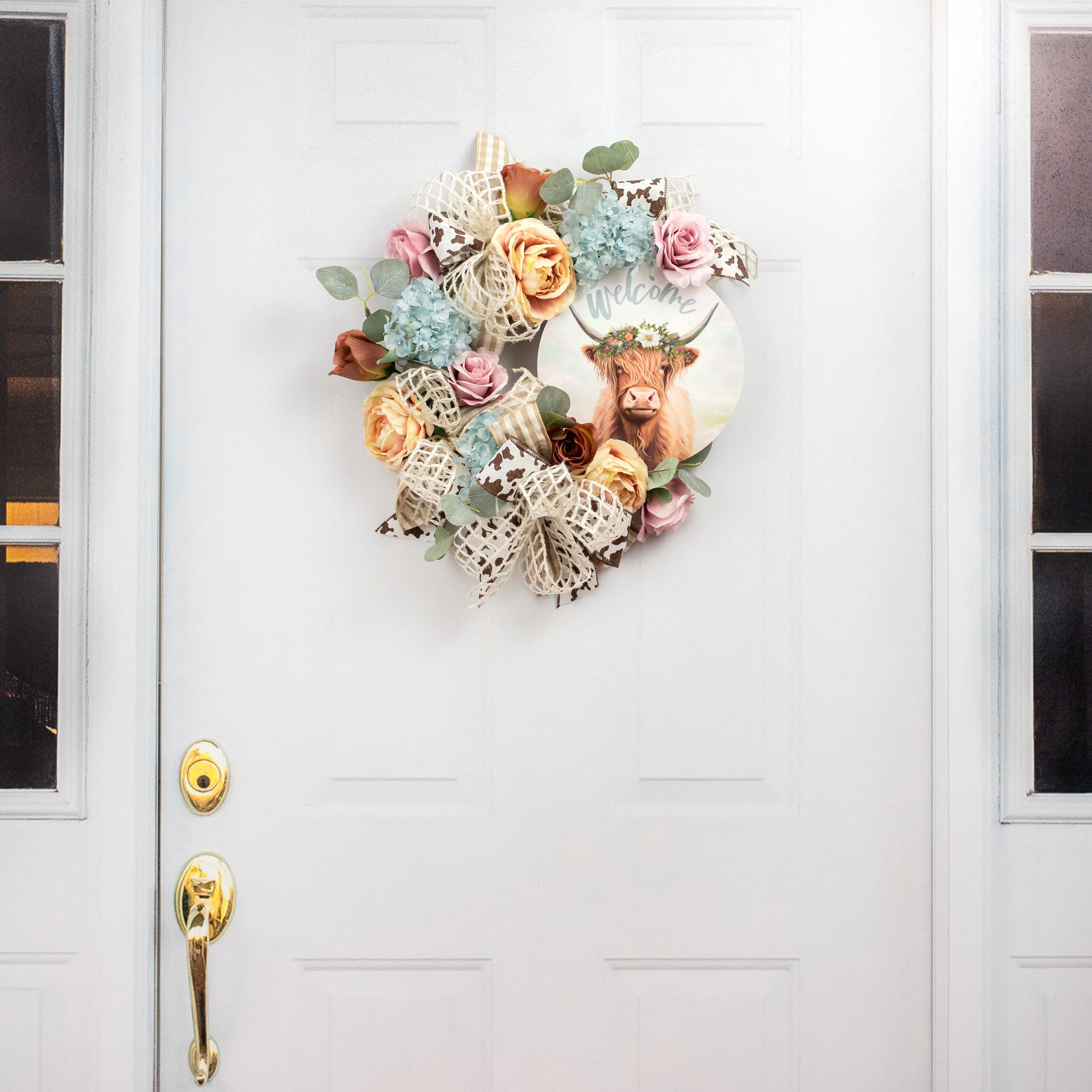 9.4" Round Waterproof Sign: Welcome Floral Highland Cow