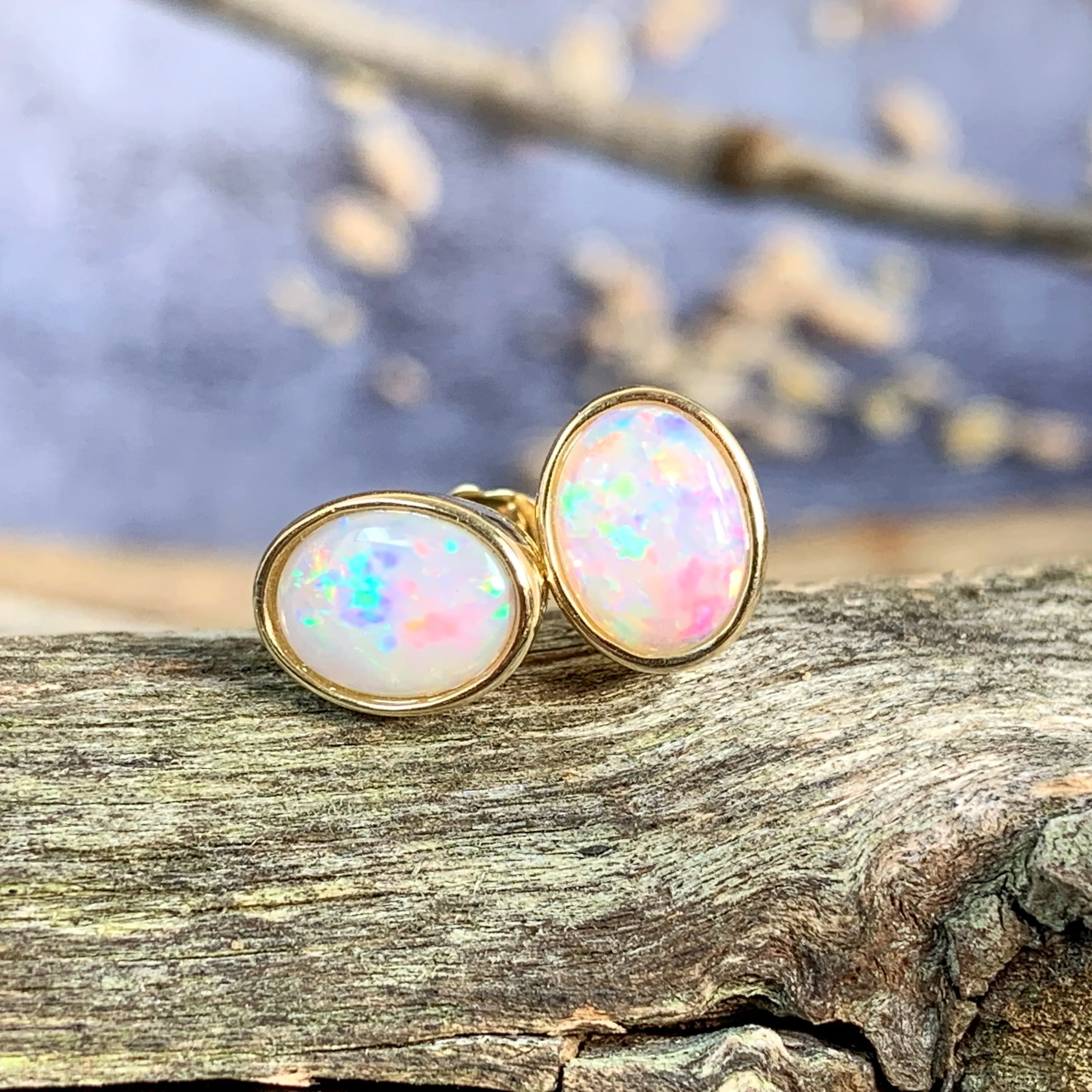 9kt Yellow Gold Oval Opal studs 8x6mm earrings