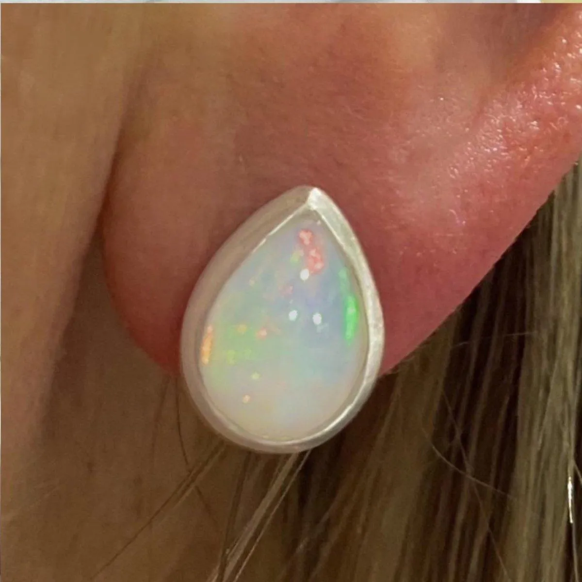 Laihas Raindrop Classic Chic Opal Stud Earrings