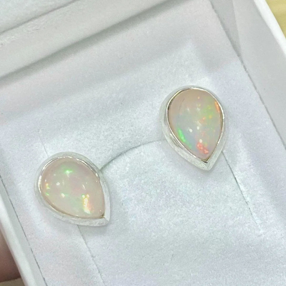 Laihas Raindrop Classic Chic Opal Stud Earrings