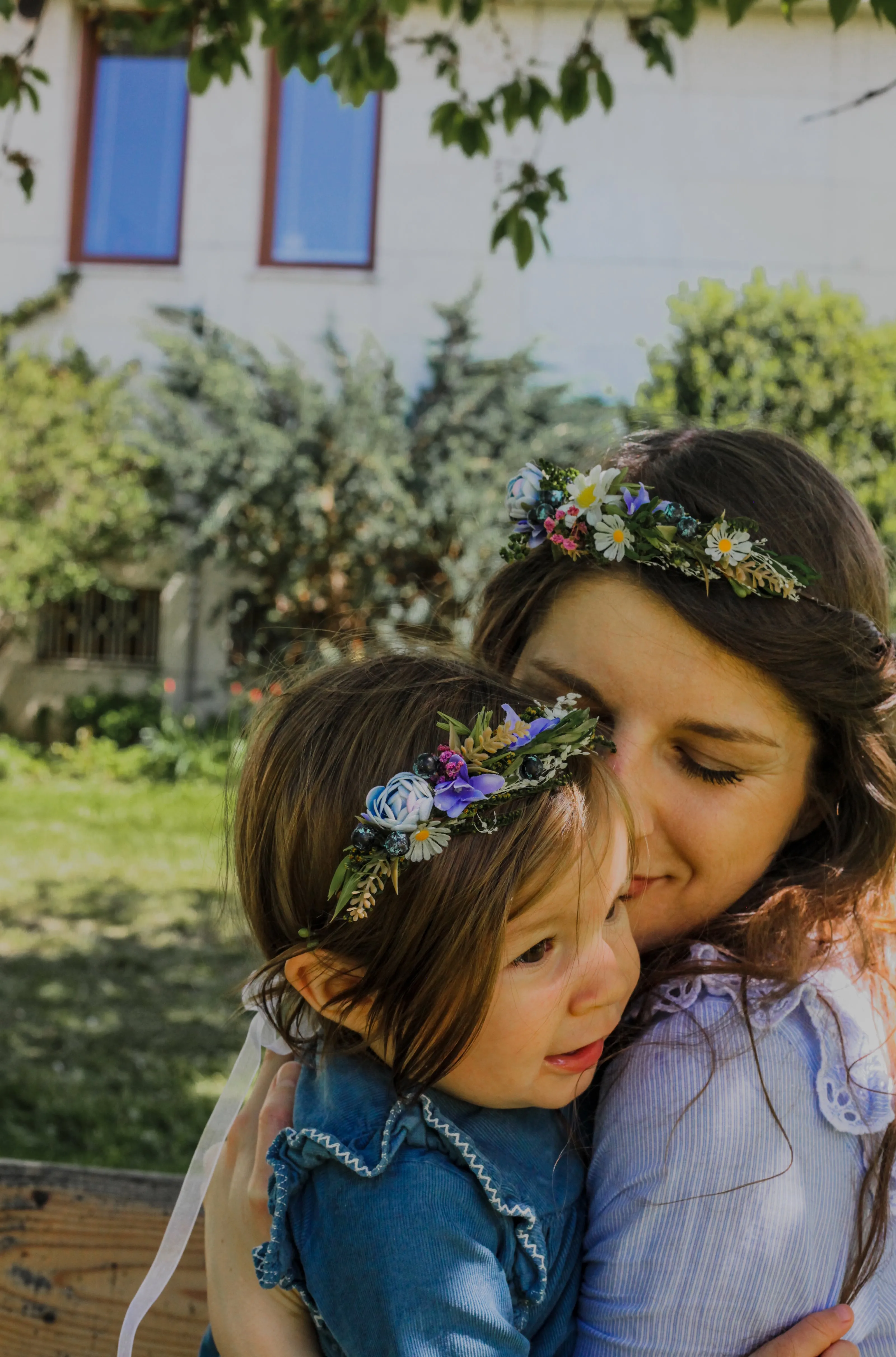 Meadow Mommy and me flower crowns Matching set of hair wreaths for mum and daughter Family photoshoot Flower girl wreath Bridal daisy wreath