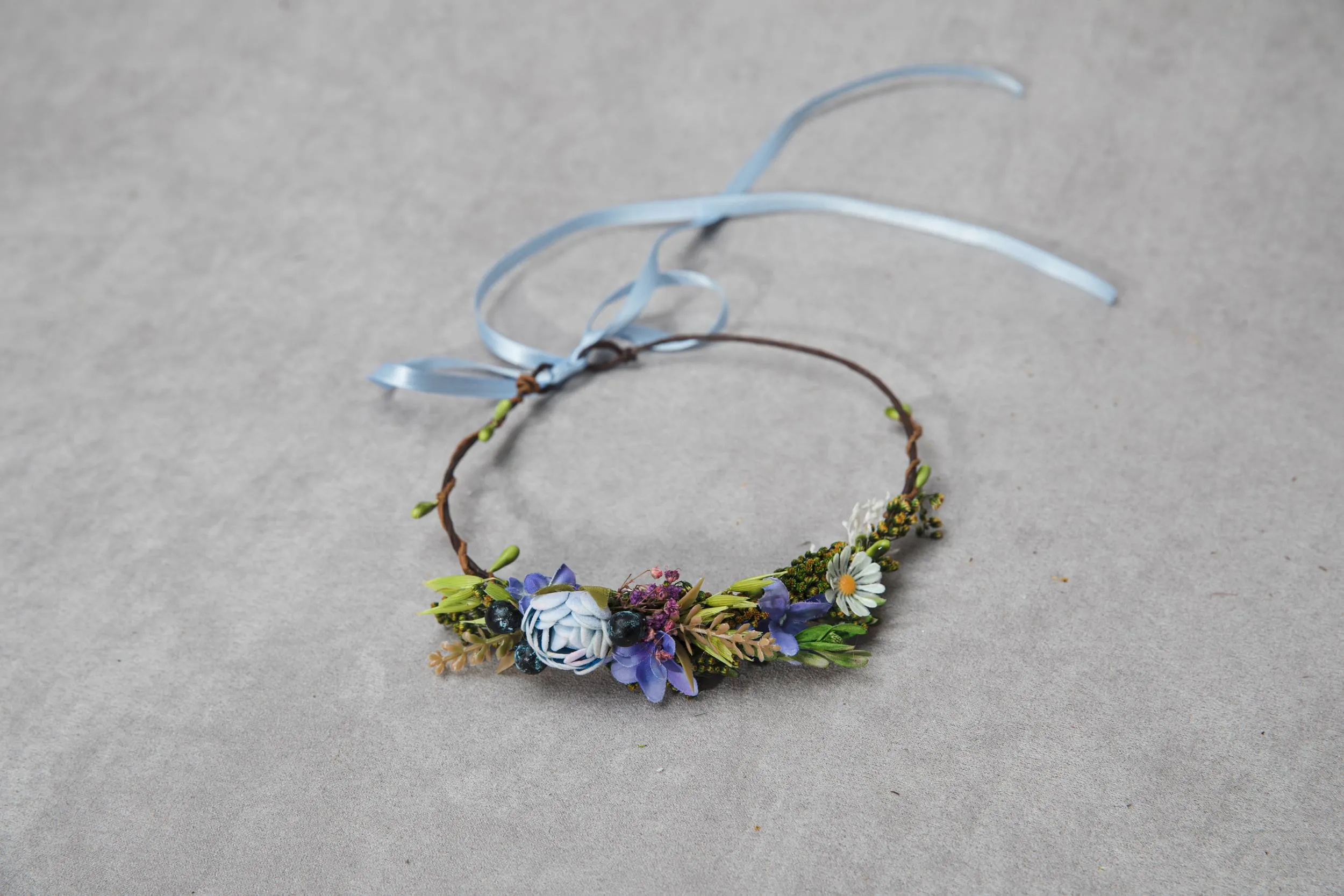 Meadow Mommy and me flower crowns Matching set of hair wreaths for mum and daughter Family photoshoot Flower girl wreath Bridal daisy wreath