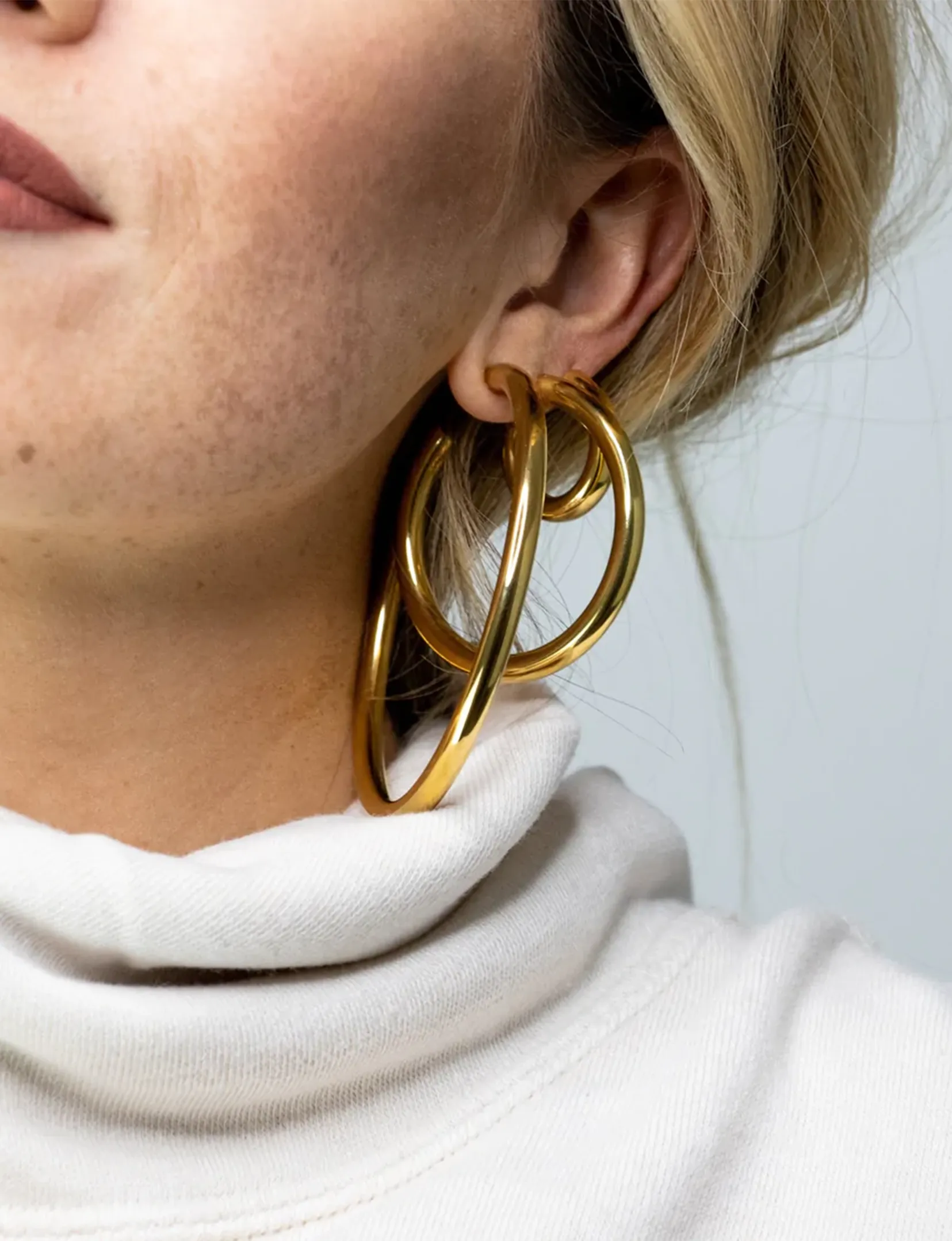 Michaela Hoops 2", Gold