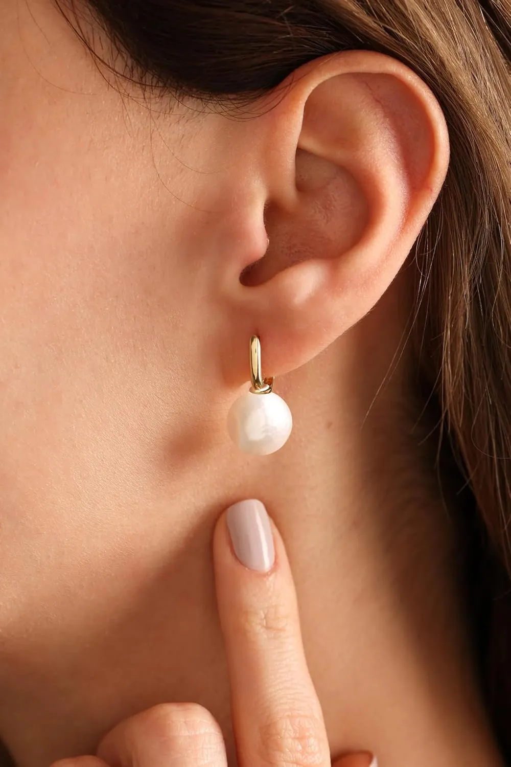 Moodear Pearl Earrings for Women Trendy 14K Gold Plated/925 Sterling Silver Pearl Drop Hoop Earrings Elegant Hypoallergenic Gold Pearl Dangle Earrings Wedding Jewelry Gifts for Women