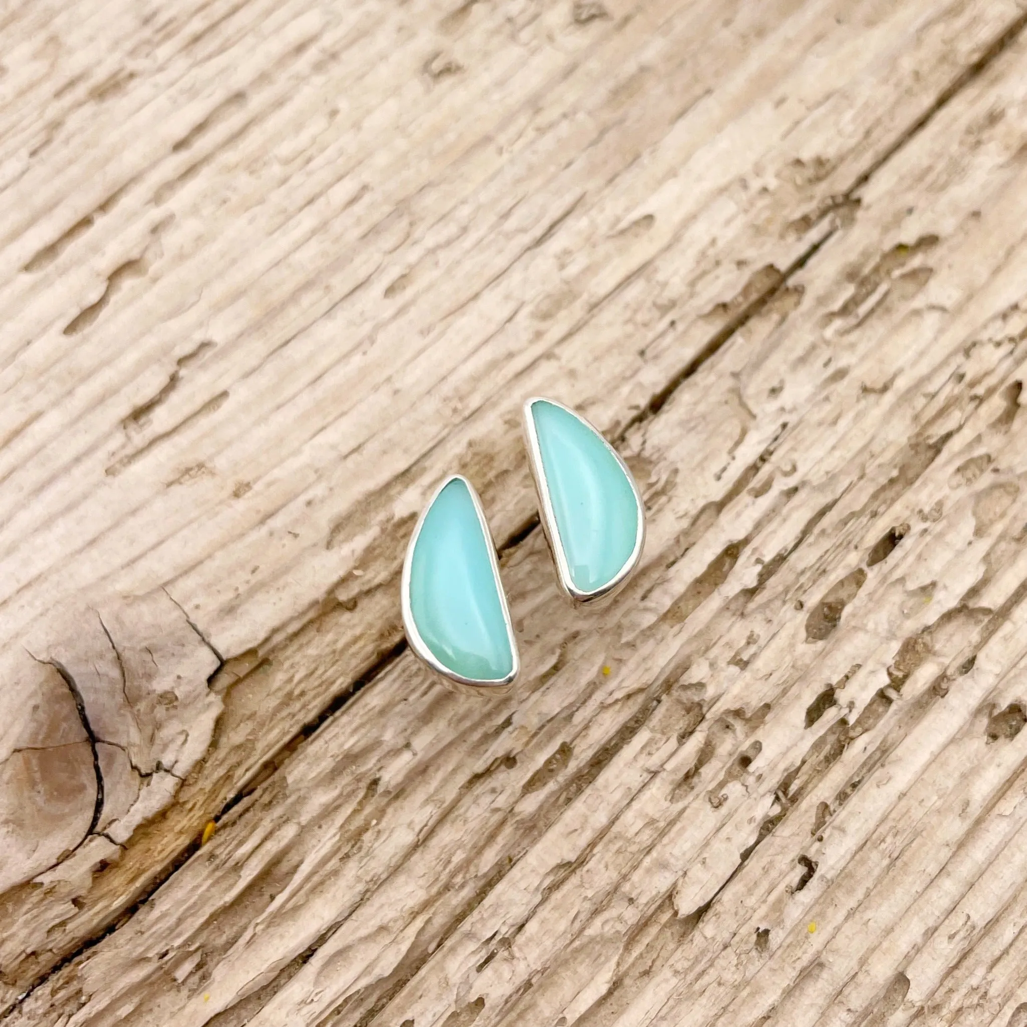 Peruvian Opal Stud Earring No. 07