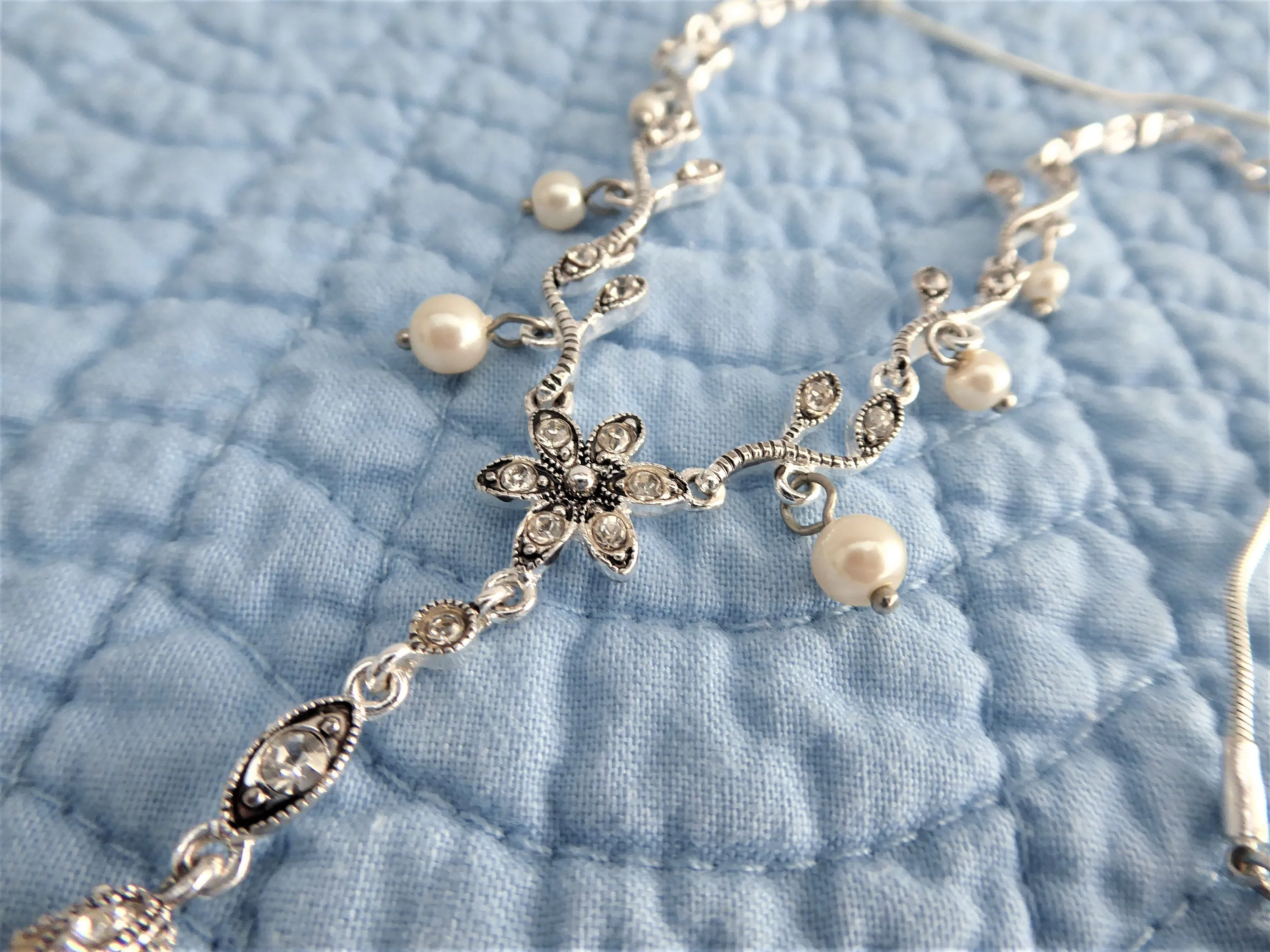 Rhinestone Necklace Bracelet Earrings Set Y Necklace Pearl Drops Leaves Romantic